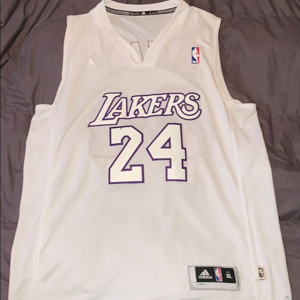 LA Lakers Kobe Bryant rare white and purple jersey